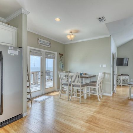 Villa Delphinus - Beachfront! And Pet Friendly! Feel The Ocean Breezed And Hear The Waves Lapping Right At Your Doorstep! Home Dauphin Island Exterior foto
