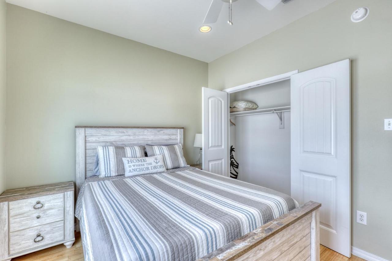 Villa Delphinus - Beachfront! And Pet Friendly! Feel The Ocean Breezed And Hear The Waves Lapping Right At Your Doorstep! Home Dauphin Island Exterior foto