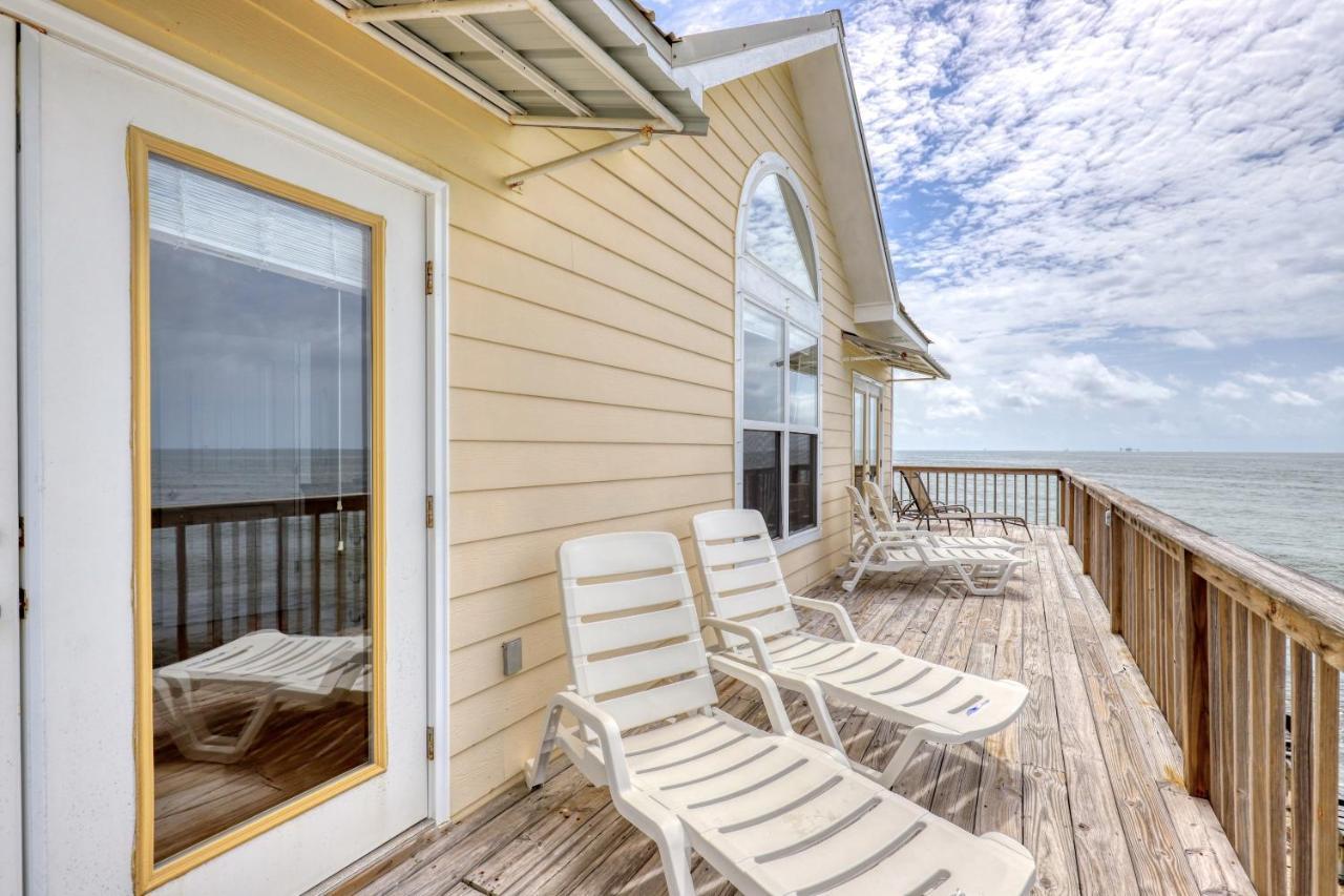Villa Delphinus - Beachfront! And Pet Friendly! Feel The Ocean Breezed And Hear The Waves Lapping Right At Your Doorstep! Home Dauphin Island Exterior foto