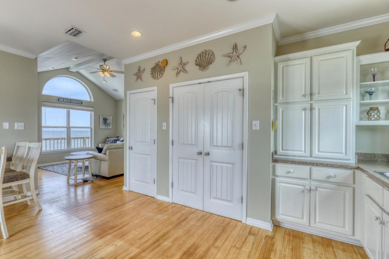 Villa Delphinus - Beachfront! And Pet Friendly! Feel The Ocean Breezed And Hear The Waves Lapping Right At Your Doorstep! Home Dauphin Island Exterior foto