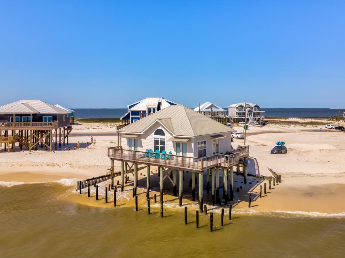 Villa Delphinus - Beachfront! And Pet Friendly! Feel The Ocean Breezed And Hear The Waves Lapping Right At Your Doorstep! Home Dauphin Island Exterior foto